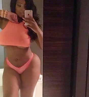 , 22  female escort, Seattle