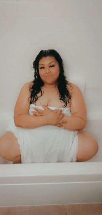 Flor Amor, 22  female escort, Seattle