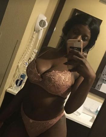 Sapphire , 27 African American female escort, Seattle
