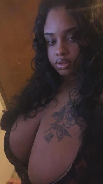 Regina, 20  female escort, Seattle