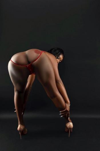 Desire, 21  female escort, Seattle