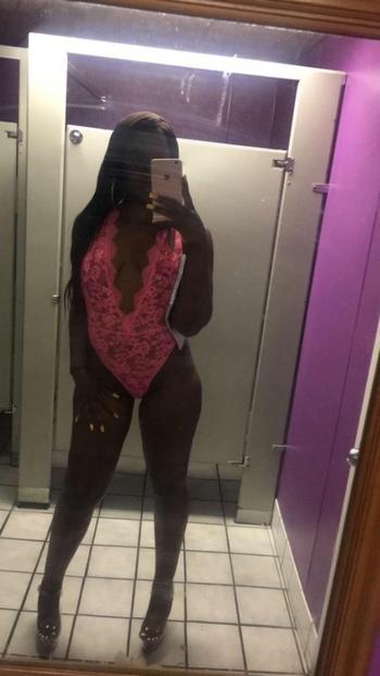 Alexis , 28  female escort, Seattle