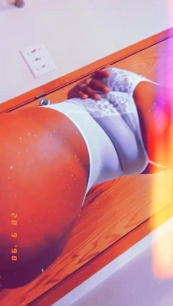 Chocolate , 24  female escort, Seattle