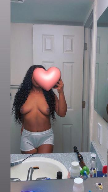 Sammy , 27  female escort, Seattle