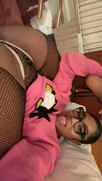 253-905-4717, 26  female escort, Seattle