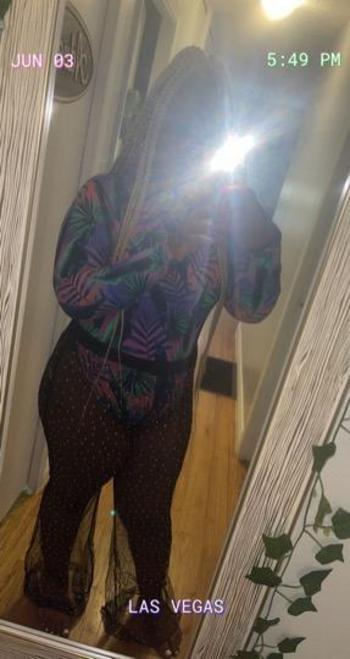 2534804400, female escort, Seattle