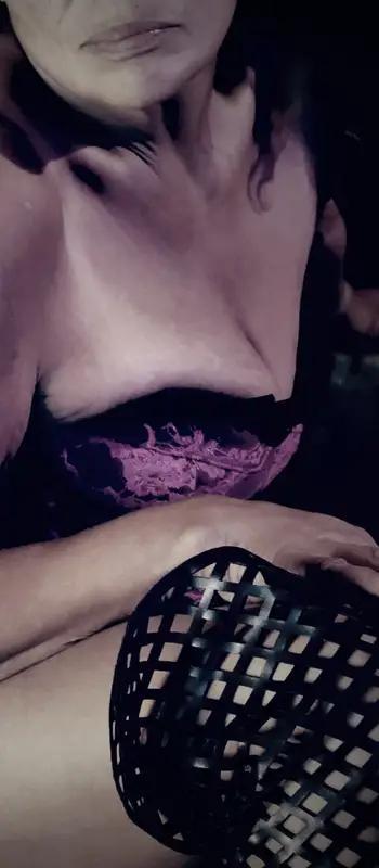 2067036205, female escort, Seattle